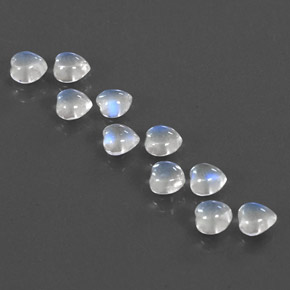 天然白色彩虹月光石，心形，4.1×4毫米，透明