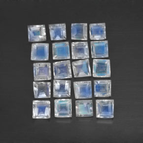 2.61天然白色彩虹月光石，方形，3×2.9毫米，透明