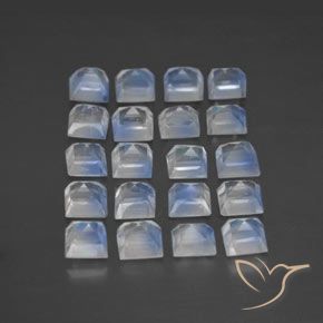 2.65克拉天然彩虹月长石，正方形，透明