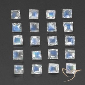 3.01克拉天然彩虹月长石，正方形，透明