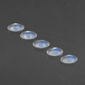 天然白色彩虹月光石，椭圆形切割，4.9×3.1毫米，透明
