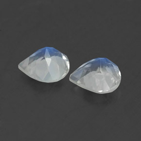 天然白色彩虹月光石，梨形，5.1×5.1毫米，透明