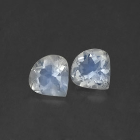 天然白色彩虹月光石，梨形，5.1×5毫米，透明