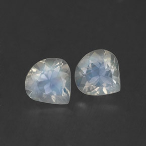 天然白色彩虹月光石，梨形，5.2×5.1毫米，透明