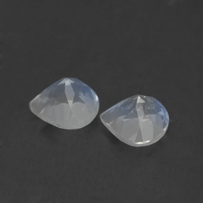天然白色彩虹月光石，梨形，5.2×5.1毫米，透明