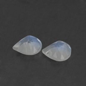 天然白色彩虹月光石，梨形，5.2×5.1毫米，透明