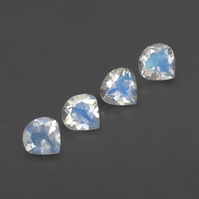 1.50天然白色彩虹月光石，梨形，5.1×5.1毫米，透明