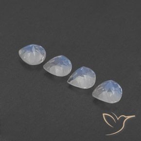 1.56克拉天然彩虹月长石，梨形，透明