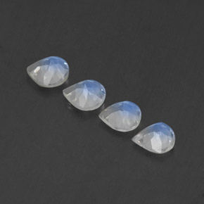 天然白色彩虹月光石，梨形，5.3×5.1毫米，透明