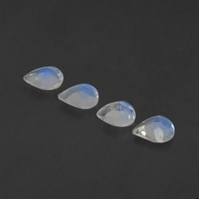 天然白色彩虹月光石，梨形，5.2×5.2毫米，透明