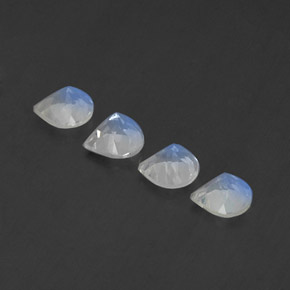 天然白色彩虹月光石，梨形，5.2×4.9毫米，透明