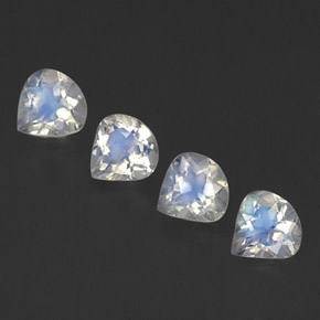 1.52天然白色彩虹月光石，梨形，5.2×5.2毫米，透明