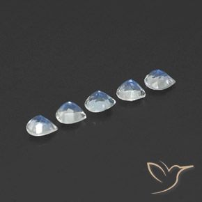 1.52克拉天然彩虹月长石，梨形，透明