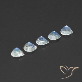 1.82克拉天然彩虹月长石，梨形，透明