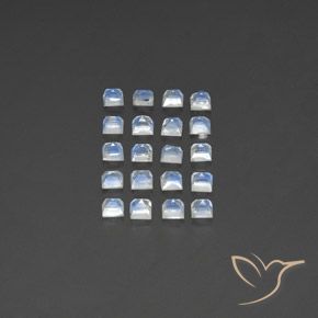 2.86克拉天然彩虹月长石，正方形，透明/半透明