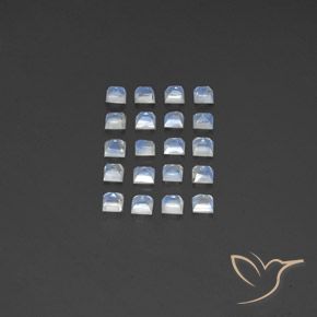 2.94天然白色彩虹月光石，方形，3.1×3毫米，透明