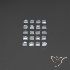 3.22克拉天然彩虹月长石，正方形，透明/半透明