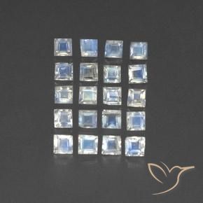 3.44克拉天然彩虹月长石，正方形，透明