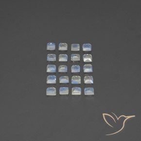 2.81克拉天然彩虹月长石，正方形，透明