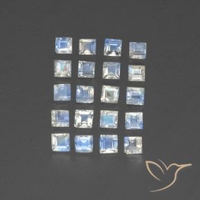 3.26克拉天然彩虹月长石，正方形，透明