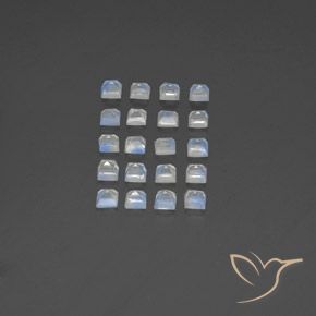3.26克拉天然彩虹月长石，正方形，透明