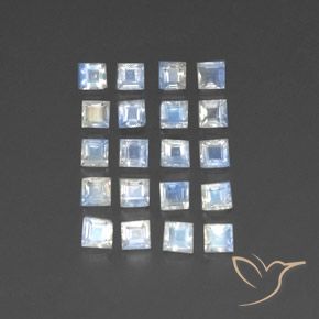 2.96克拉天然彩虹月长石，正方形，透明