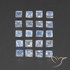 3.57克拉天然彩虹月长石，正方形，透明