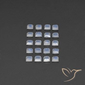 2.68克拉天然彩虹月长石，正方形，透明/半透明