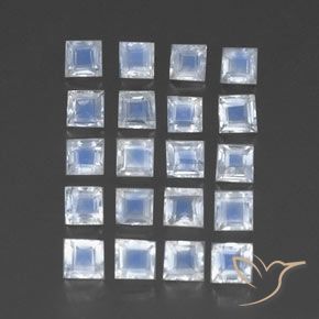 3.09克拉天然彩虹月长石，正方形，透明