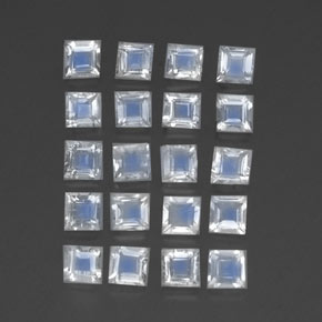2.35天然白色彩虹月光石，方形，3.1×3毫米，透明