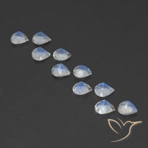 3.31克拉天然彩虹月长石，梨形，透明