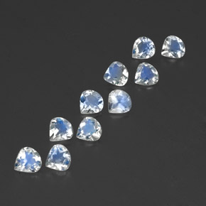 2.84天然白色彩虹月光石，梨形，4.9×4.8毫米，透明