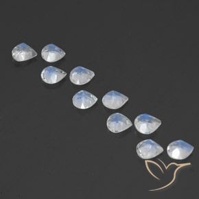 3.48克拉天然彩虹月长石，梨形，透明