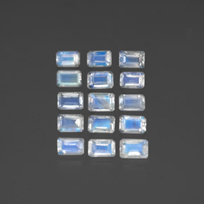 天然白色彩虹月光石，祖母绿式切割，5.9×4毫米，透明