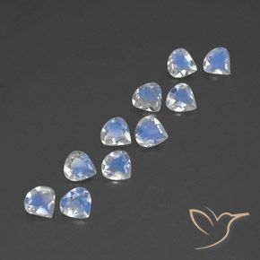 2.85克拉天然彩虹月长石，梨形，透明