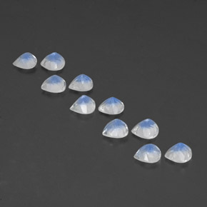 3.85天然白色彩虹月光石，梨形，5.2×5.1毫米，透明