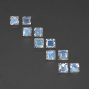 3.69天然彩虹月光石，方形，4.1×4.1毫米，透明