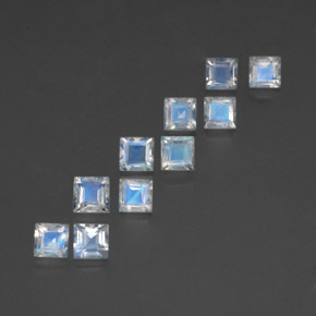 3.69天然彩虹月光石，方形，4.1×4.1毫米，透明