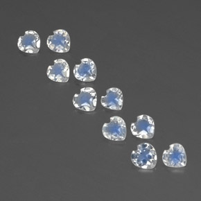 天然白色彩虹月光石，心形，4.1×4.1毫米，透明