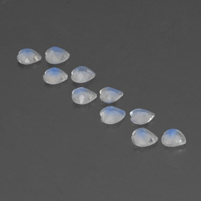 天然白色彩虹月光石，心形，4.1×4.1毫米，透明