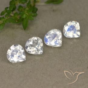 1.61天然白色彩虹月光石，梨形，5.1×4.9毫米，透明