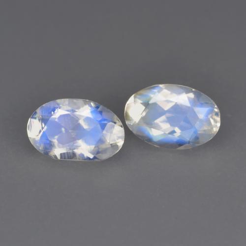 0.79天然白色彩虹月光石，椭圆形切割，6.1×3.9毫米，透明