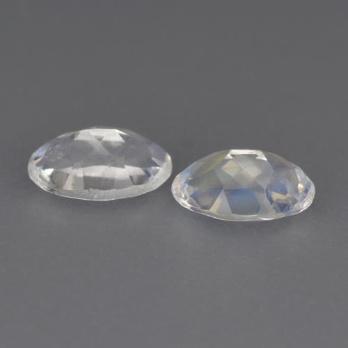 0.79天然白色彩虹月光石，椭圆形切割，6.1×3.9毫米，透明