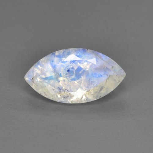 1.85克拉天然白色彩虹月光石，马眼形，11.7×6.3毫米，透明