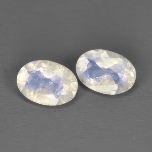 1.43天然白色彩虹月光石，椭圆形切割，6.9×4.9毫米，透明