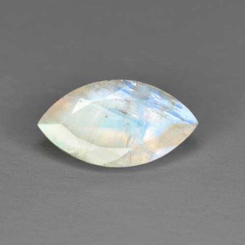 1.92克拉天然白色彩虹月光石，马眼形，11.7×6.4毫米，半透明