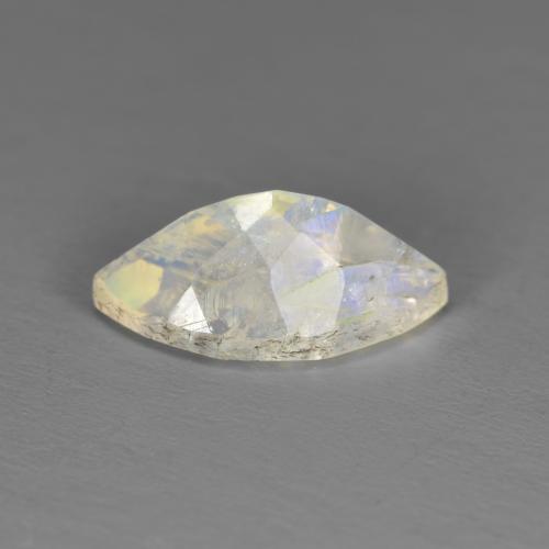 1.92克拉天然白色彩虹月光石，马眼形，11.7×6.4毫米，半透明