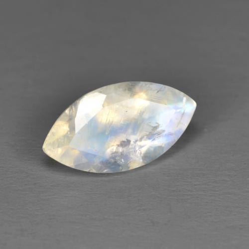 1.73克拉天然白色彩虹月光石，马眼形，11.5×6.2毫米，半透明