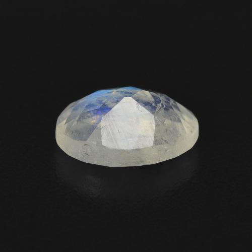 0.81克拉天然彩虹月长石，椭圆形，透明