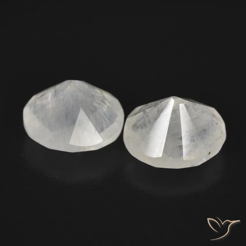 2.24克拉天然彩虹月长石，椭圆形，透明